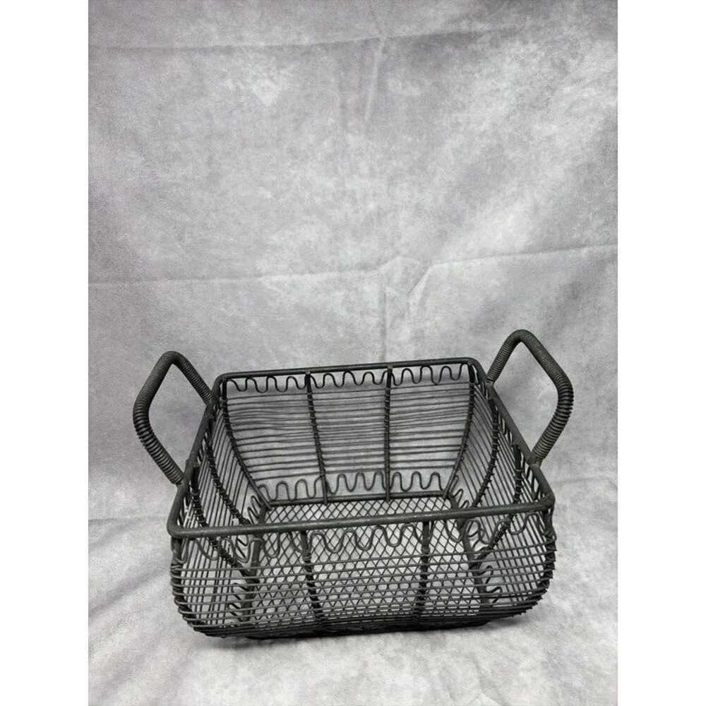 Vintage Rustic Metal Wire Basket Primitive Woven Loop Edge Storage Decor